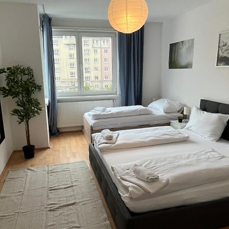 Cool Schonbrunn Apt 2Br Daire Viyana Dış mekan fotoğraf
