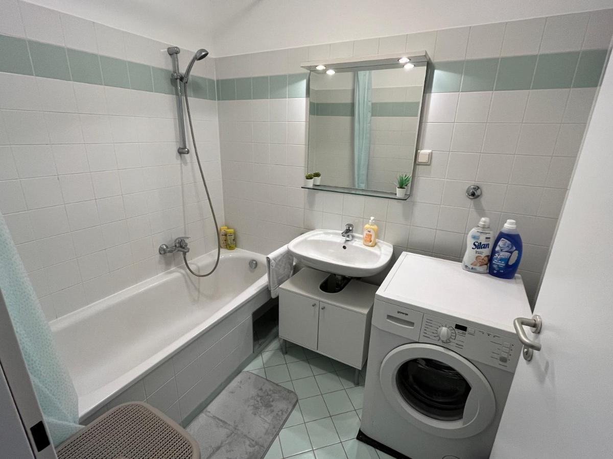 Cool Schonbrunn Apt 2Br Daire Viyana Dış mekan fotoğraf