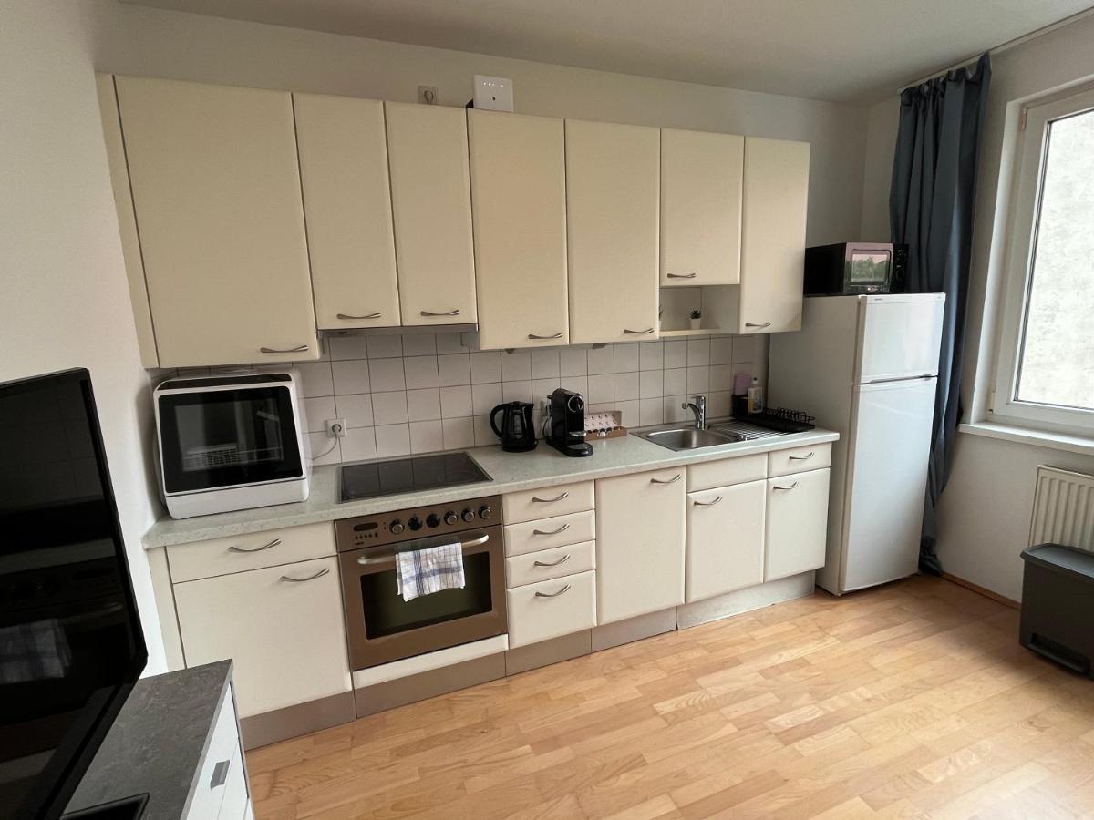 Cool Schonbrunn Apt 2Br Daire Viyana Dış mekan fotoğraf
