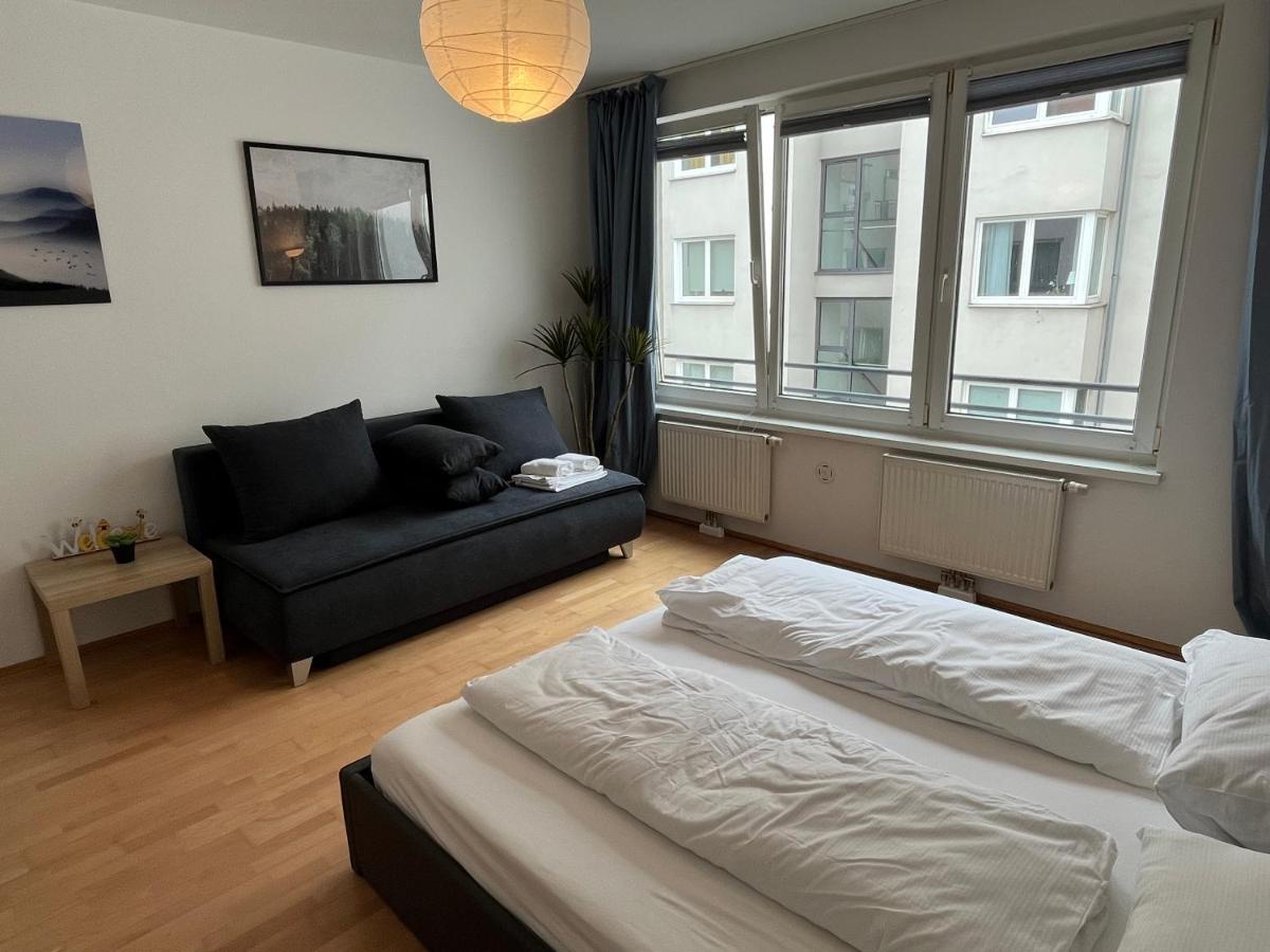 Cool Schonbrunn Apt 2Br Daire Viyana Dış mekan fotoğraf