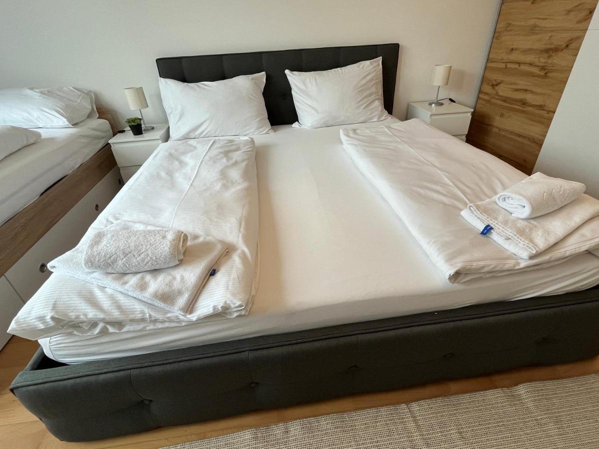 Cool Schonbrunn Apt 2Br Daire Viyana Dış mekan fotoğraf