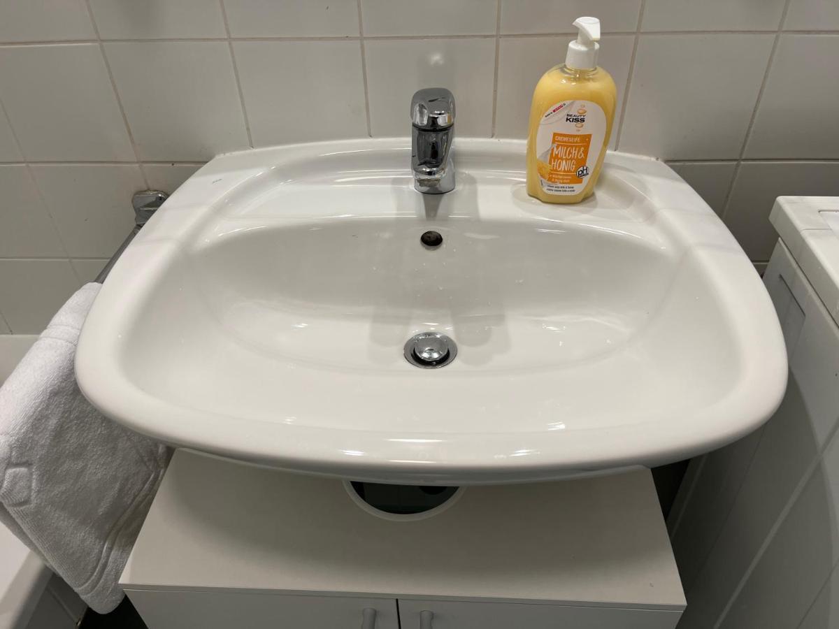 Cool Schonbrunn Apt 2Br Daire Viyana Dış mekan fotoğraf